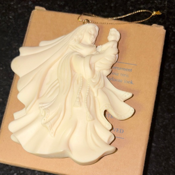 Avon Vintage Season’s Joy Ornament - Mother And Child - NIB - Picture 8 of 8